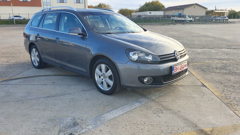 Golf 6 2.0 140 cp 6 viteze EURO 5 Comenzi volan Alcantara Senzori parc