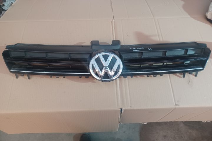 Grila radiator 5G0853653E 2016 Volkswagen VW Golf 7 [2012 - 2017] Var