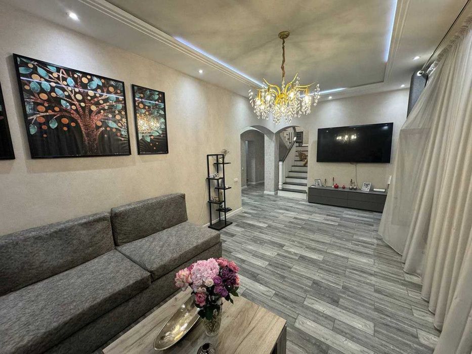 Продается евро дом парк Янги Узбекистан 6 соток