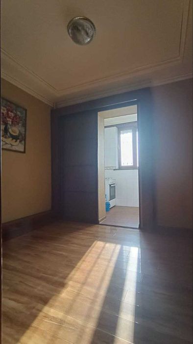 чиланзар,метро Хамза  3/3/4, балкон 2х6  70м2