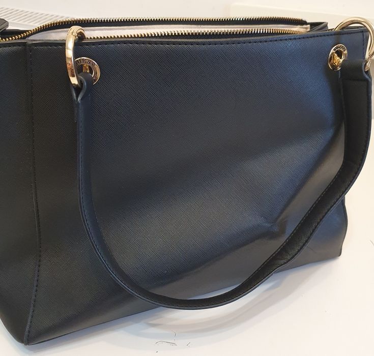 Geanta  Guess Noelle