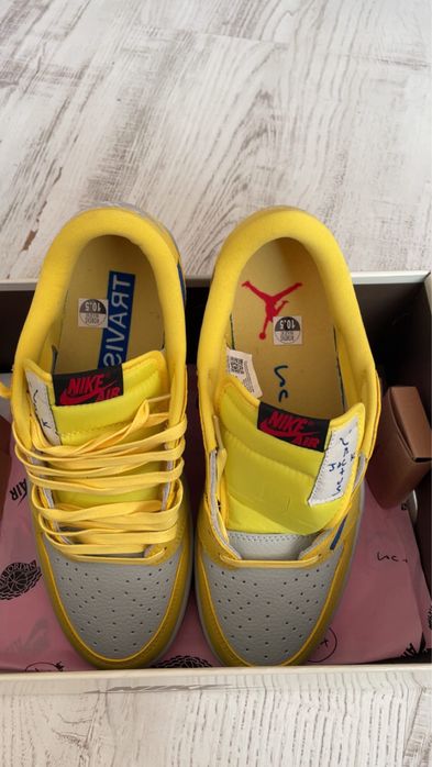 Air Jordan 1 Low Travis Scott Canary Yellow