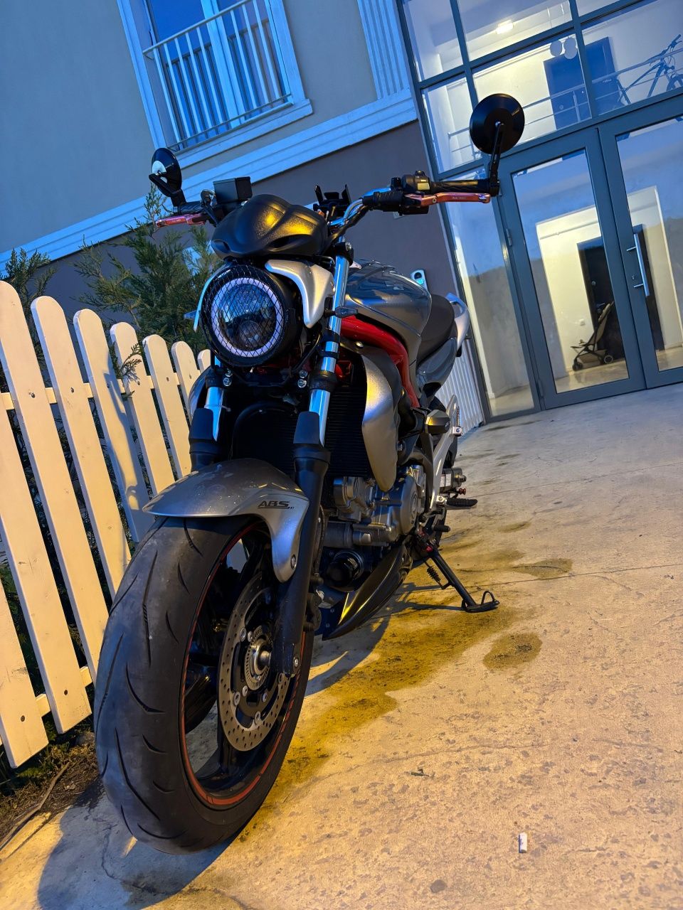 Suzuki 650ABS 2011