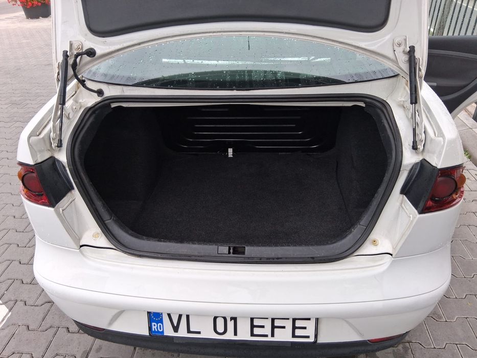 Seat Cordoba 2009 / 1.4 Diesel Euro 4