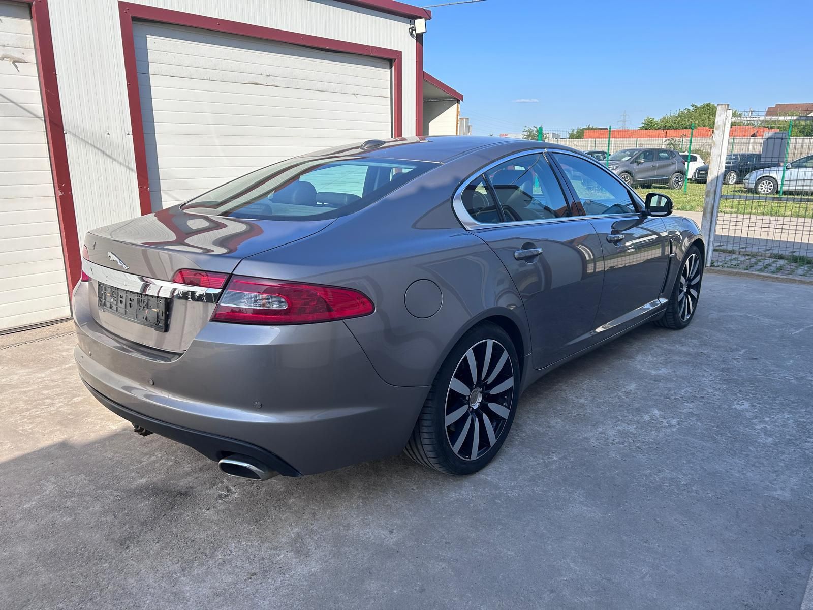 Jaguar XF! 6500 E neg! an 2011! 211 Cp! import GERMANIA! Rate