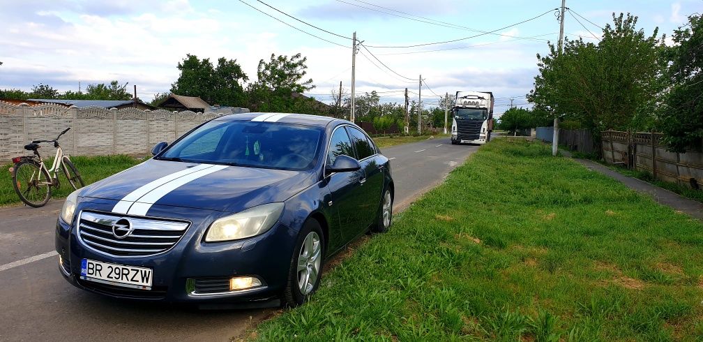 Dezmembrez opel insignia 2.0 cdti