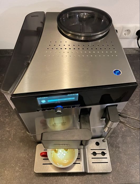 Кафемашина SIEMENS EQ8 SERIES 900