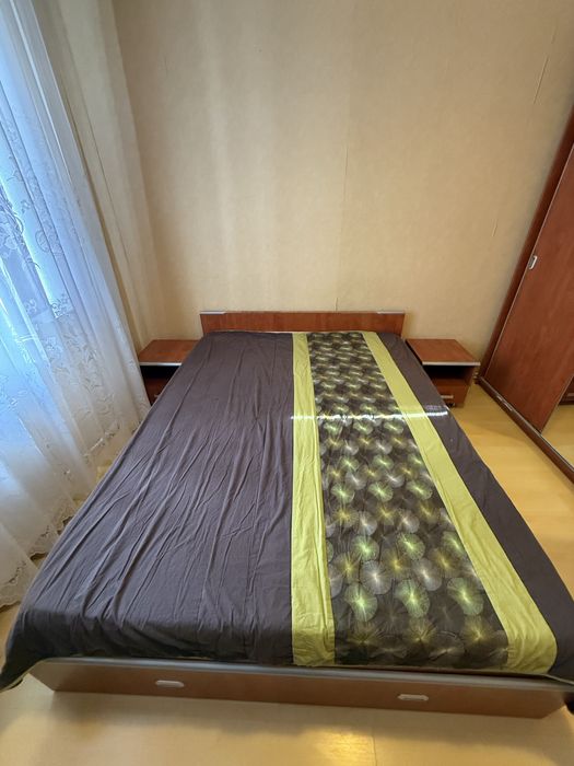 Vând mobilă dormitor