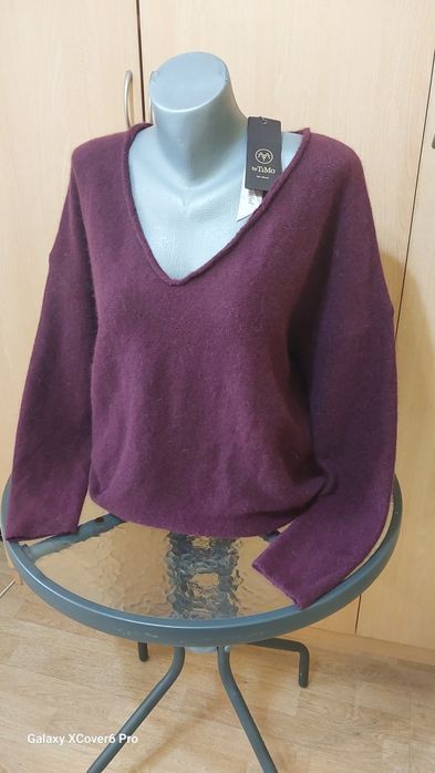 Нов пуловер by TiMo. размер L/M 70%ангора