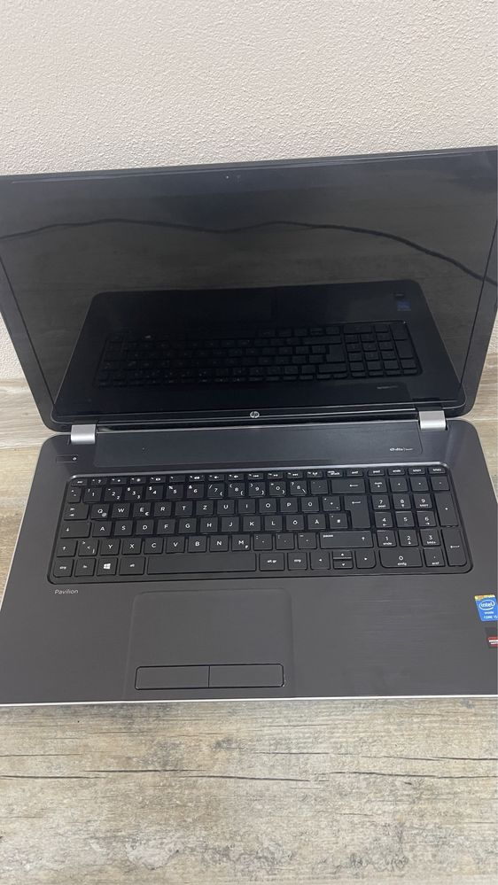 Dezmembrez Laptop Hp Pavilion 17