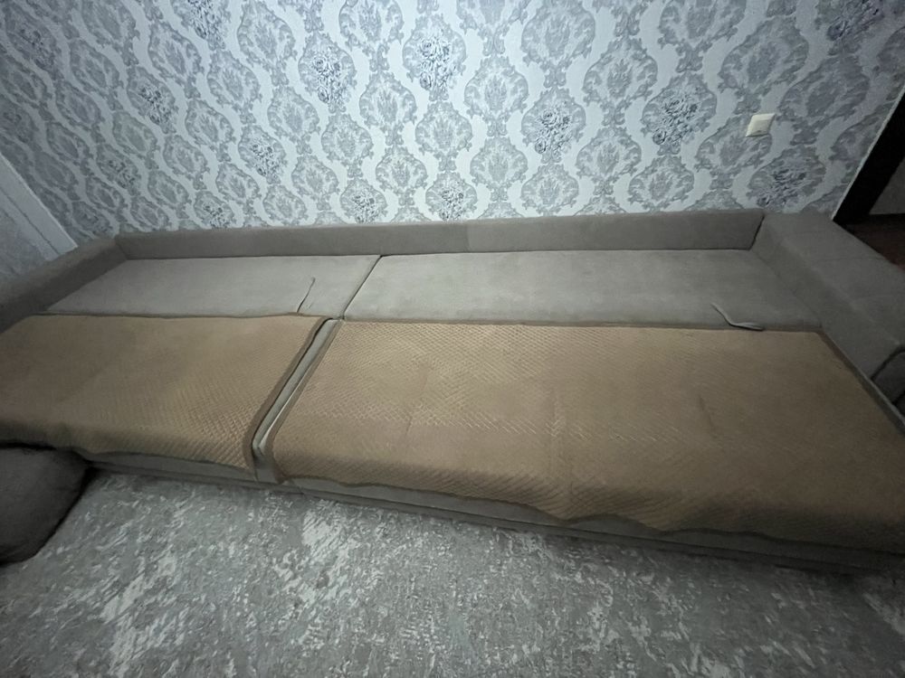 Диван в гостинную