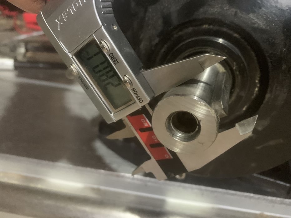 Vând motor mono 220V de 3KW