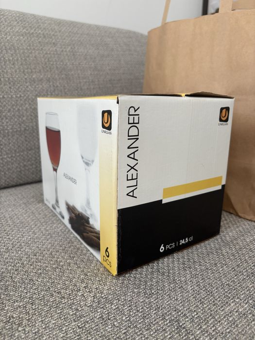 Pahare de vin cu picior , pahare de sticla pentru vin set 6 noi