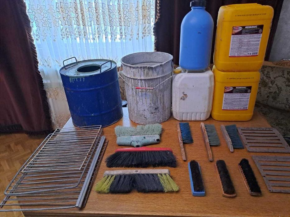 Емкости ,ведра ,бидон советского производства и другое