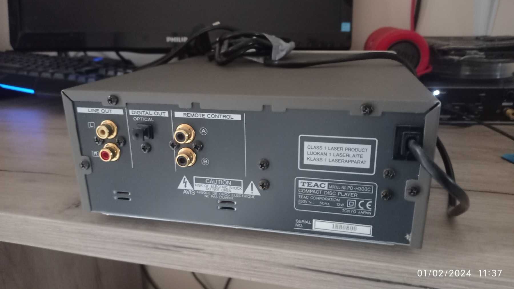 TEAC AH300, усилвател, тунер и CD player