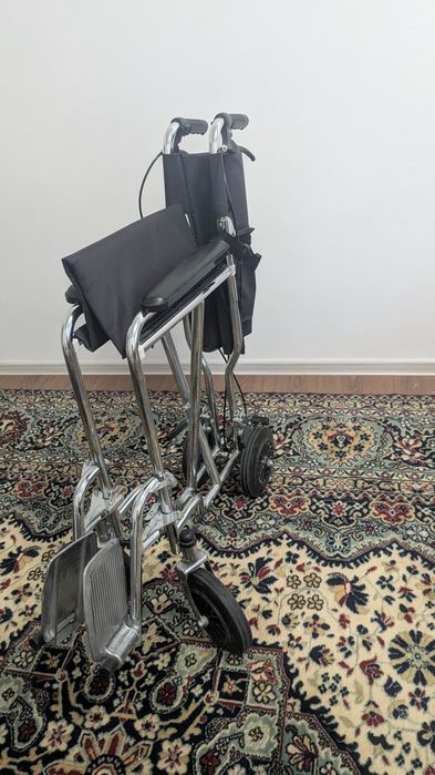 Инвалидная коляска прогулочная