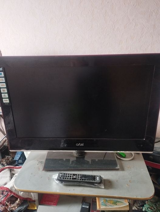 Продам ТВ артэль за 700 тыс сум