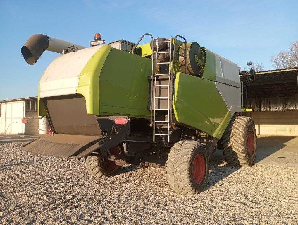 Combina CLAAS Tucano 450 4WD