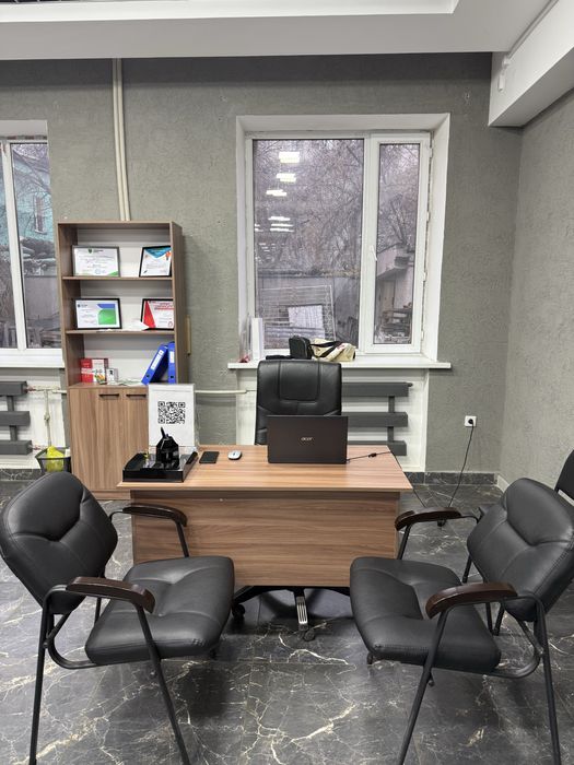 Офисный мебель почти все новые ,