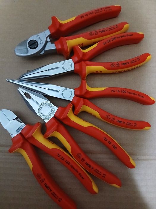 Set profesional  Knipex VDE  5 pcs