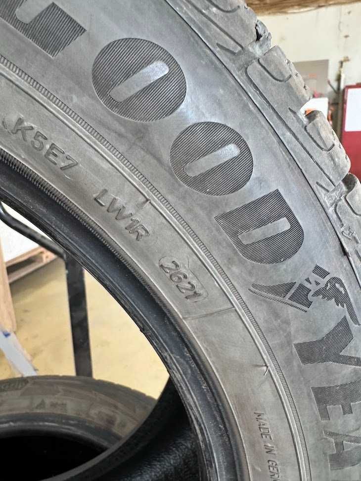 4 бр гуми GOOD YEAR - зимни 235/55/19 - 105V
