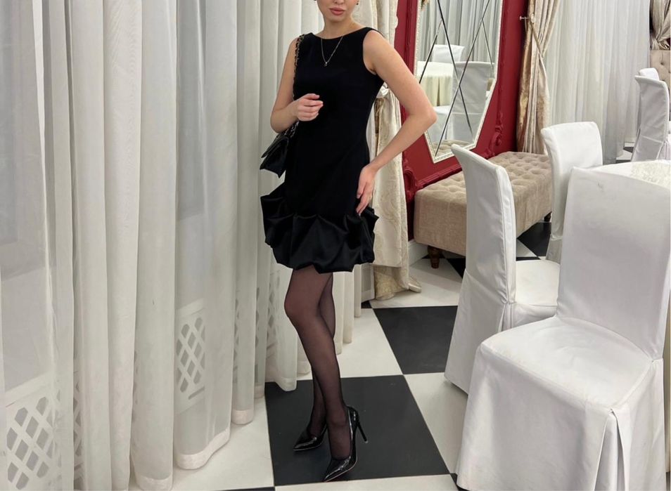 Продам платье ! Было надете 1 раз на пару часов . Состояние идеальное