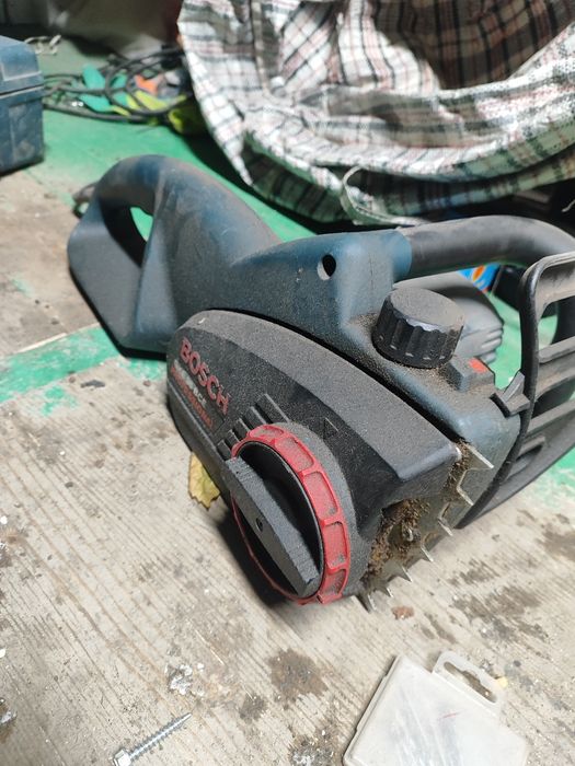 Цепная электрическая пила bosch