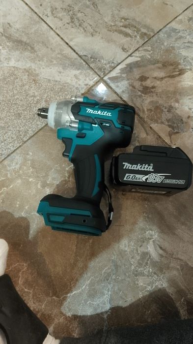 Impact înșurubat Makita DTW285