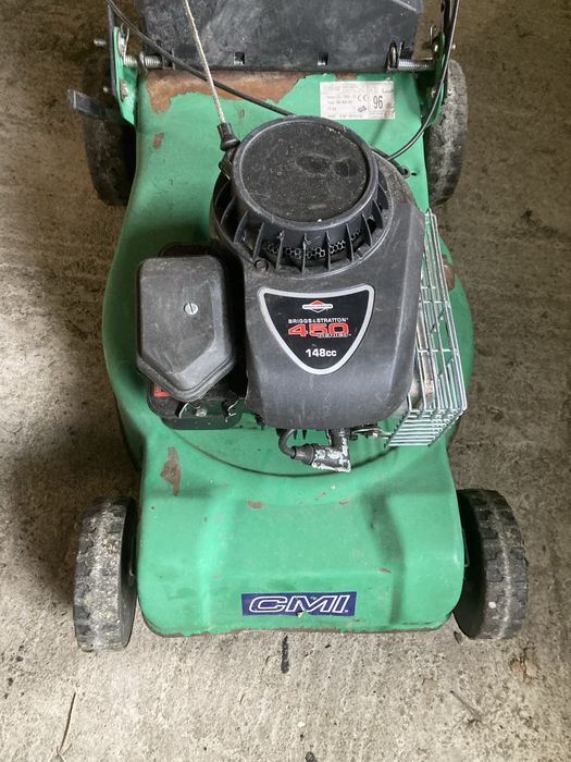 Motocositoare pe benzina profesională