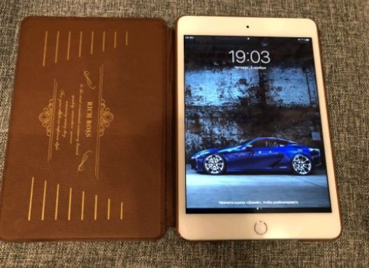 Планшет iPad 4 mini на 64 гб рабочий без ремонта