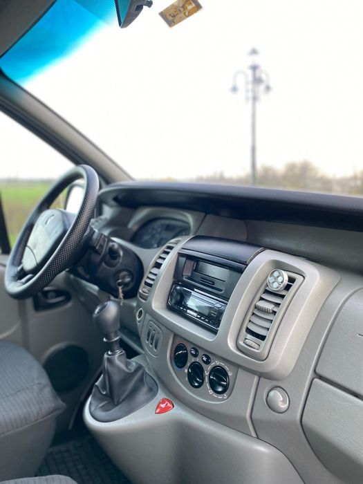 Renault Trafic 9 Locuri 2.0 Diesel