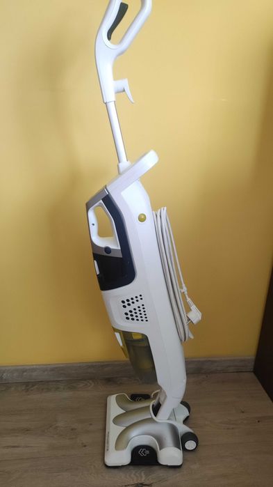 Вертикална прахосмукачка и парочистачка ROWENTA CLEAN&STEAM MULTI