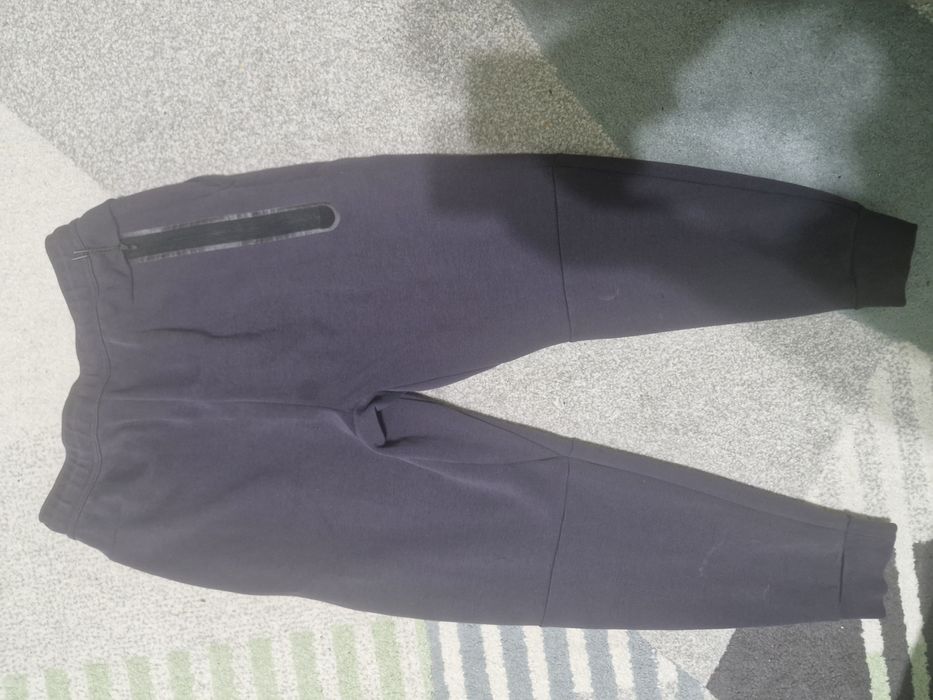 Pantaloni tech originali