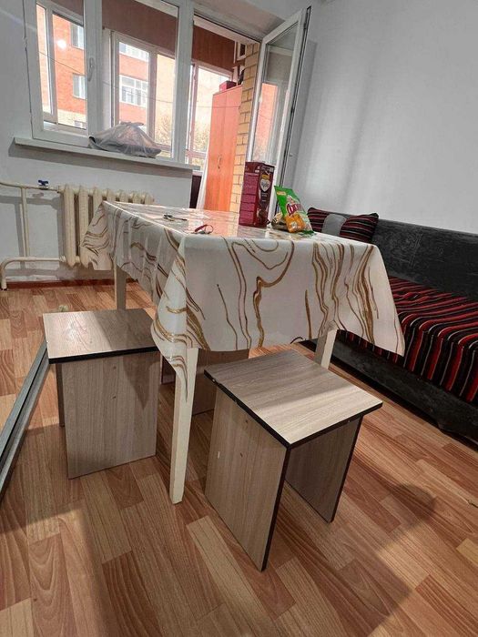 Продам стол стуля
