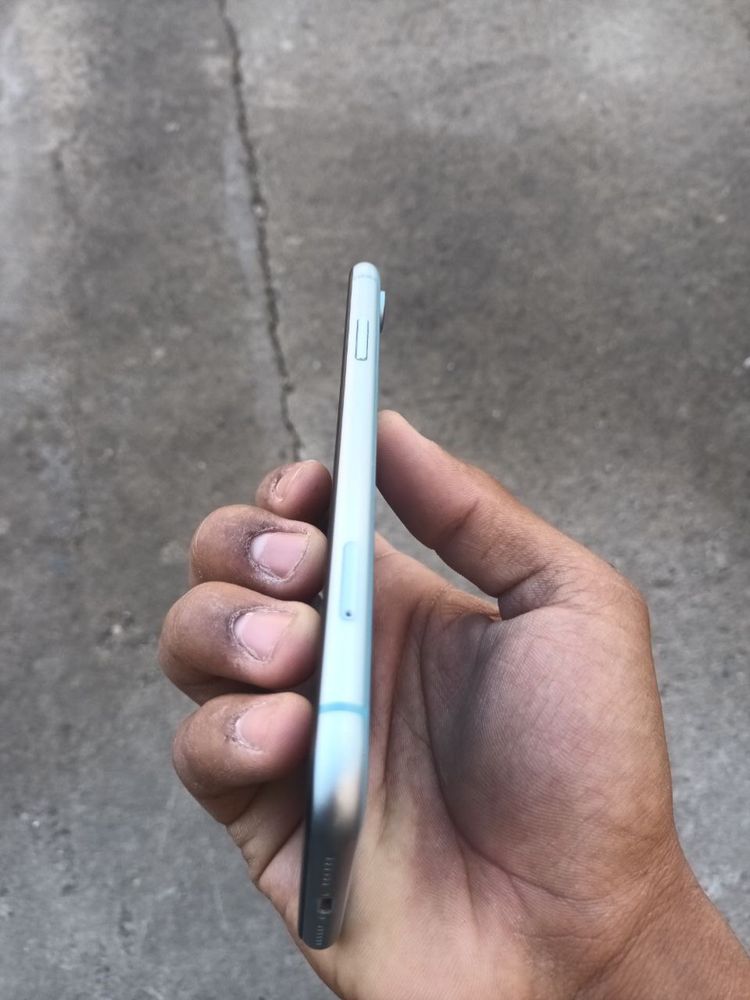 Iphone Xr 64 85% true t