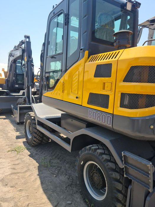 Экскаватор 0.3куб АВТОМАТ