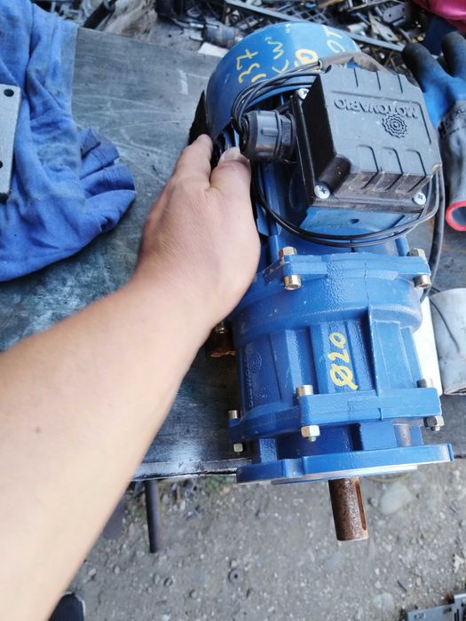 Motor cu reductor 50 rotații cazan povarna