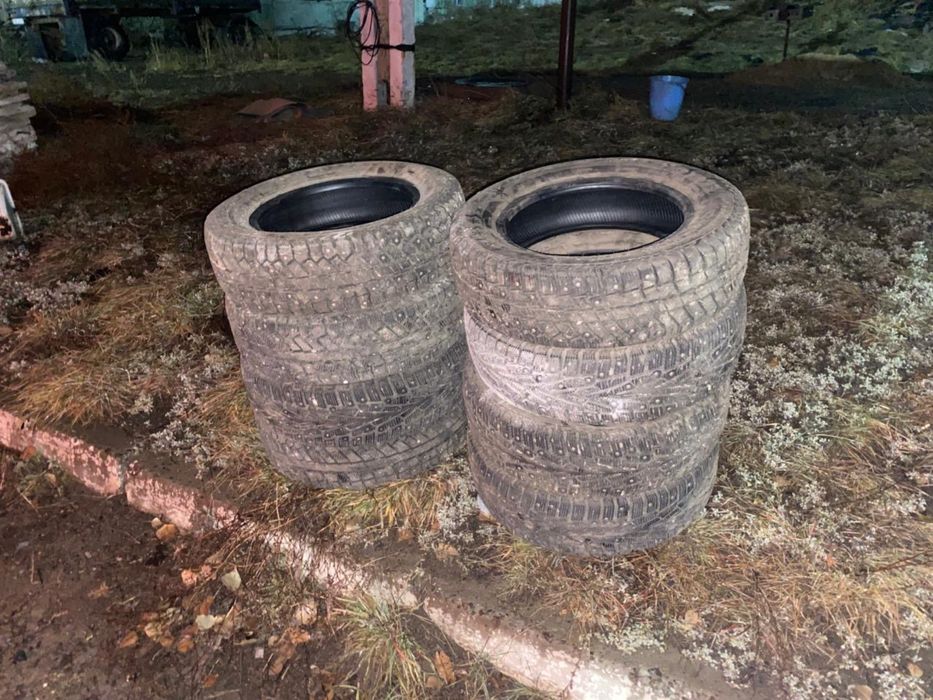 Зимняя резина с шипами r15