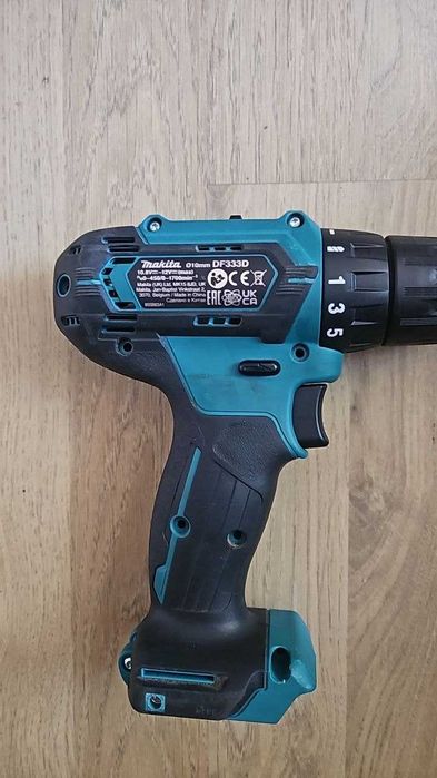 Акумулаторен винтоверт MAKITA DF333D