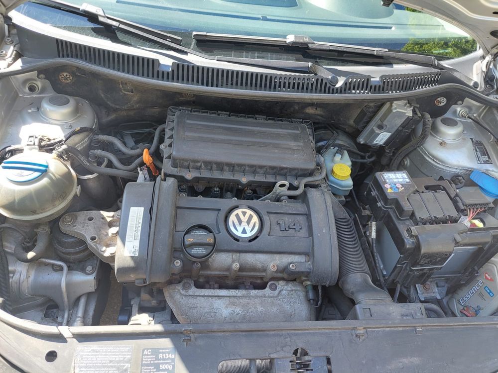 Vând Volkswagen Polo 1.4 benzină 2008