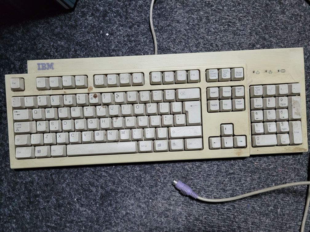 Tastaturi IBM , Apple, Cherry, colecție sau utilizare