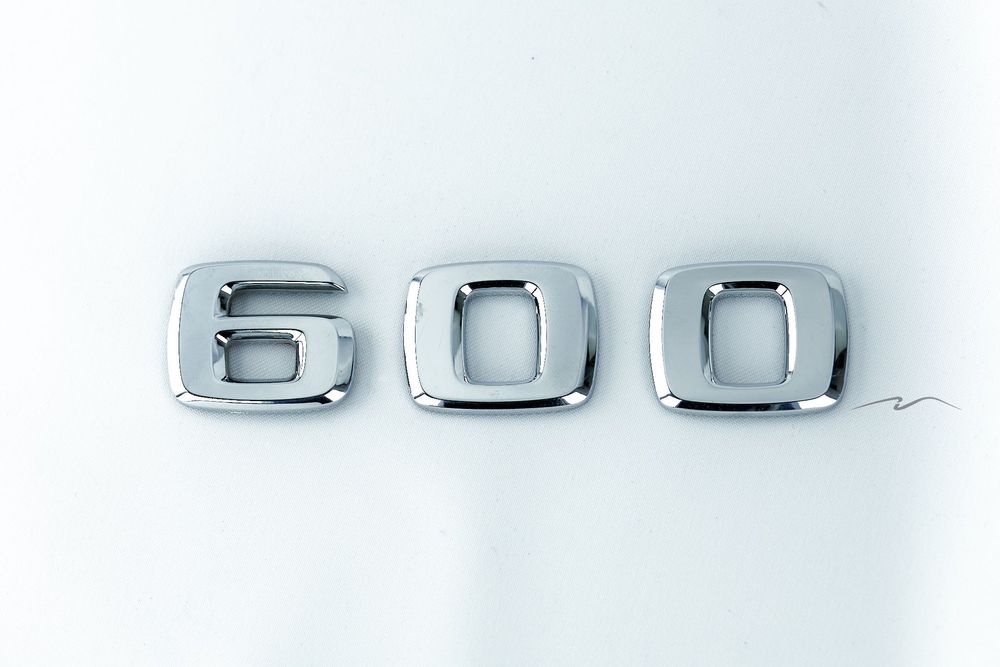 Надпиcь на багажник Mercedes W140,W124,W210, W202, W211, W219, C208
