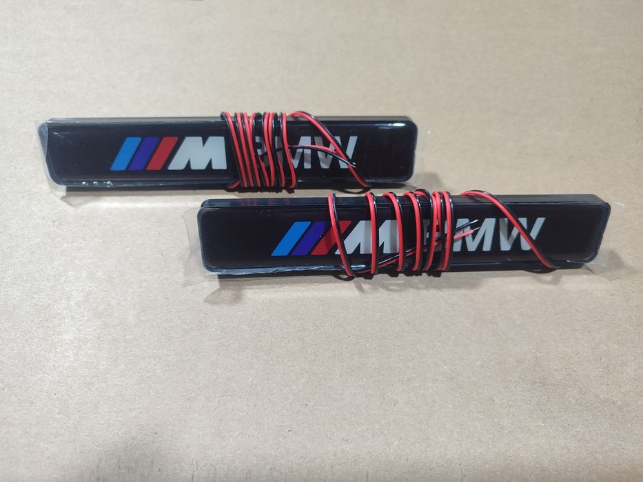 Подсветка на решетку радиатора BMW