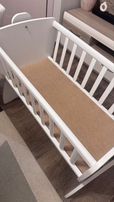 Бебе кошара люлка +матрак с цип и 3 чаршафа с ластик