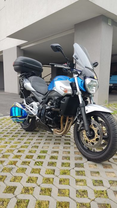 Suzuki gsr600 an 2009