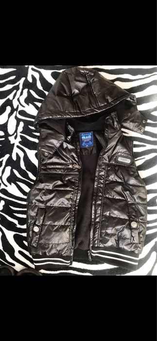 Geci +vesta baieti 4-5 ani 50 lei setul