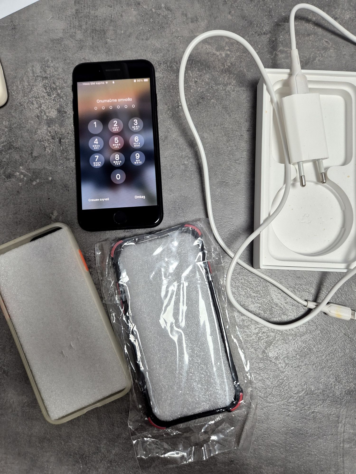 Продавам iPhone se 2