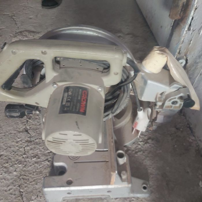 Торцовый пила инструмент