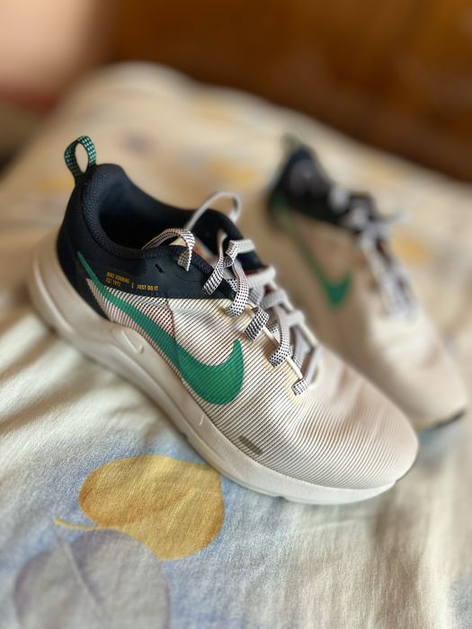 Дамски маратонки NIKE