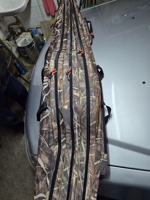 Три броя въдици за шаран